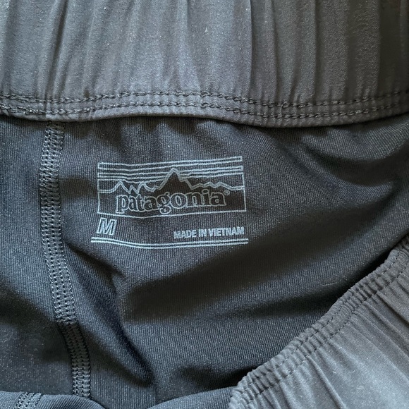 Patagonia fleetwith skort black - Picture 5 of 11